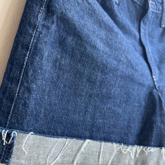 Universal Thread Vintage Midi Denim Shorts Women’s Size 8/29R - Picture 5 of 6